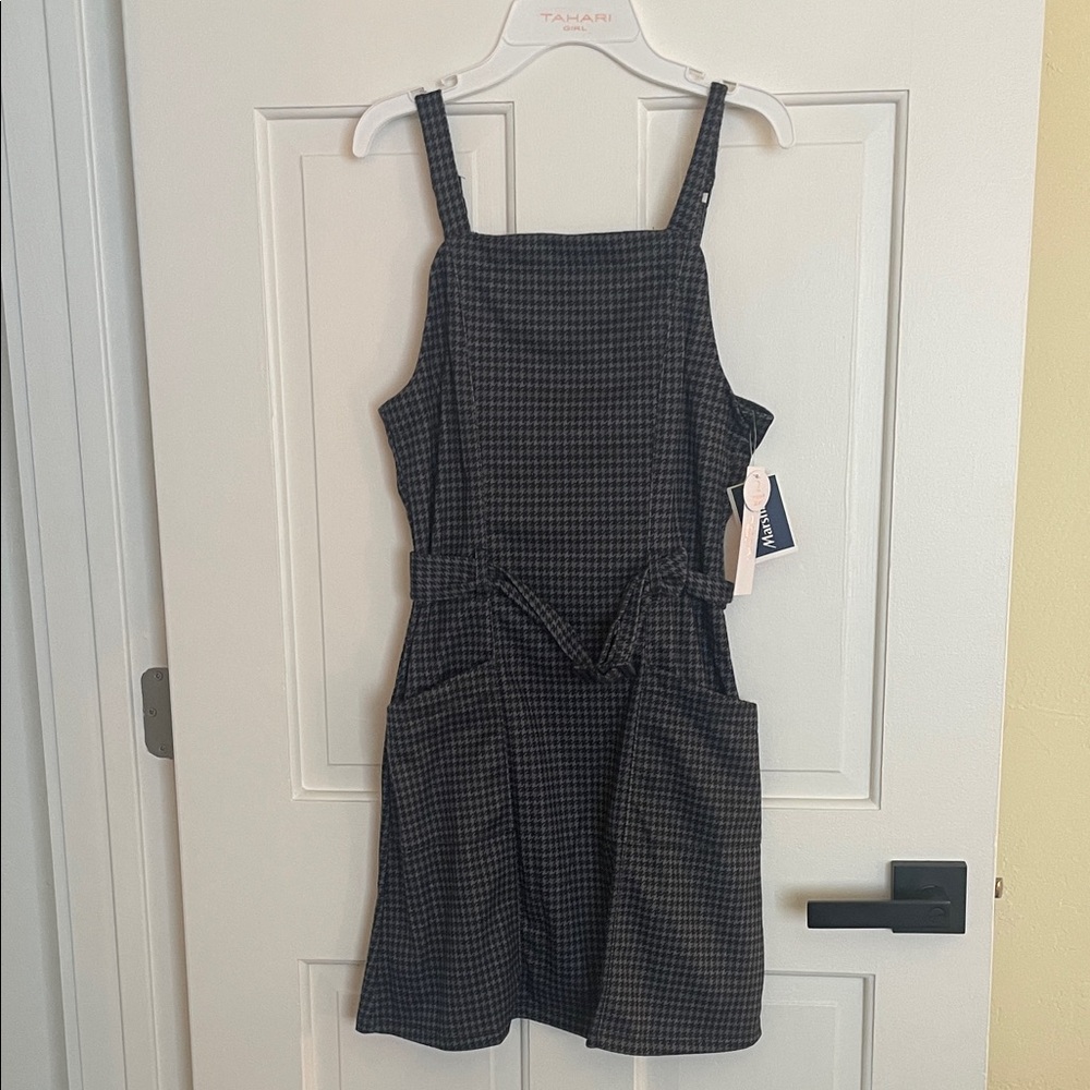 Tahari Black and Gray Houndstooth Set